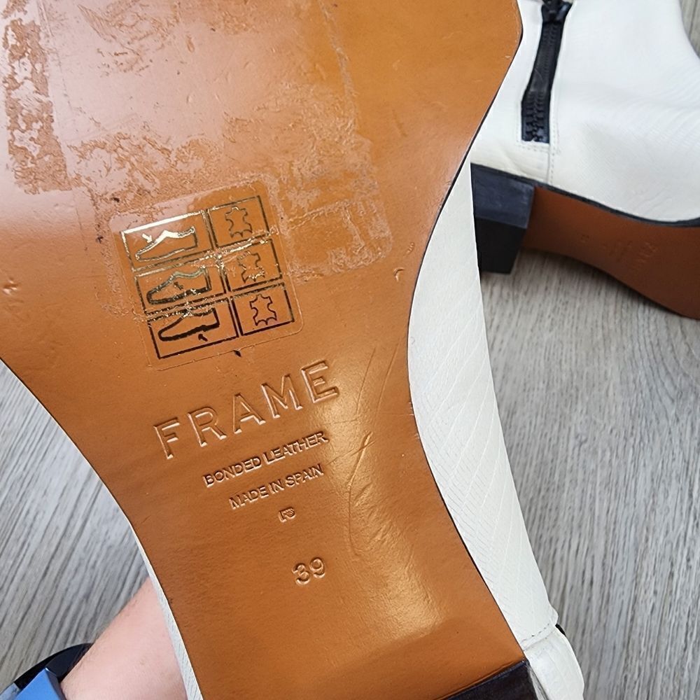 NWOB Frame Le Maddox Lizard Ankle Boots size 39 - Picture 8 of 9